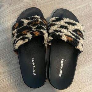 Steve Madden Slides